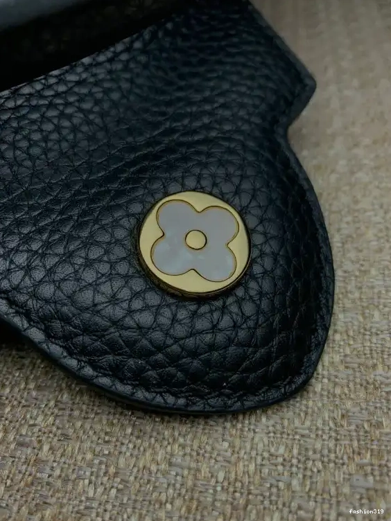 LOUIS CAPUCINES MINI VUITTON 0501